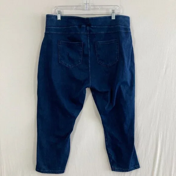 HALARA Dark Blue Denim Capris - Picture 10 of 11